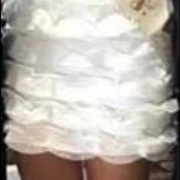 BCBG White Ruffle Dress - Picture 6 of 6